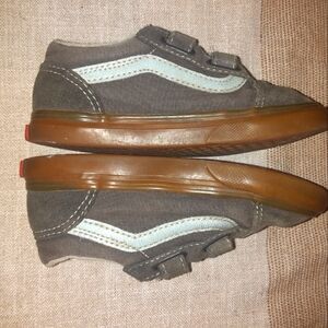 Toddler gumshoe Vans 9.5